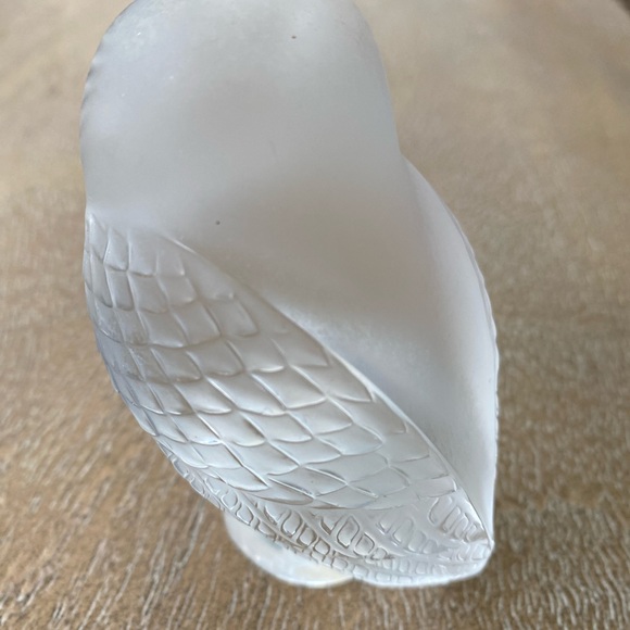 Lalique OWL Signed and out of production. - Picture 3 of 4